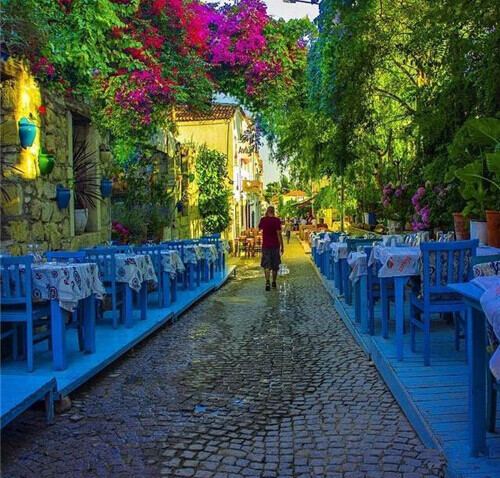 遭遇第三者插足该如何理性应对（深度分析）